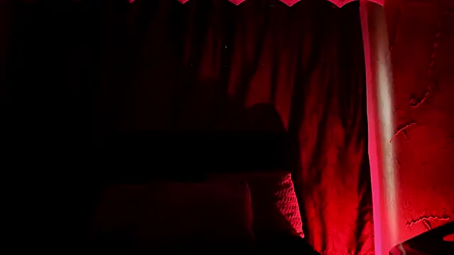 Kitty_Milk_nm webcam