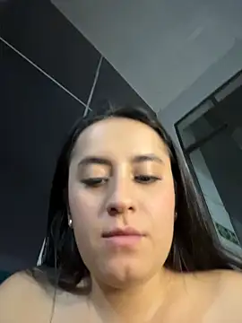 Antonella_Julieta webcam