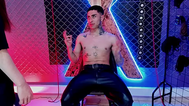 dena_bdsm (Ask my age) - 10 clamps on the tits