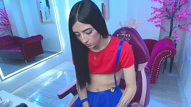 Emily_andrews webcam