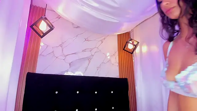 Anniie__Evans webcam