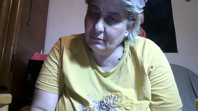 ExquisiteMature webcam