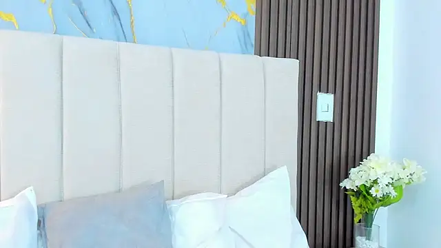 Victoria_Guzman webcam