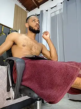 Oliver_bigblack_cock webcam