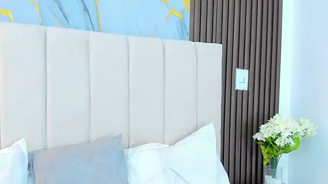 Victoria_Guzman webcam