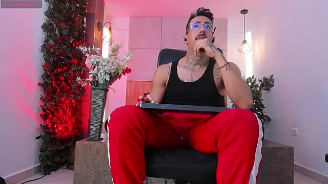 Donovan_Desmond webcam