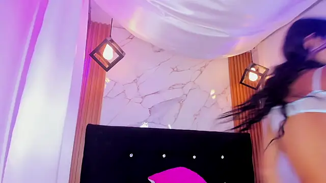 Anniie__Evans webcam