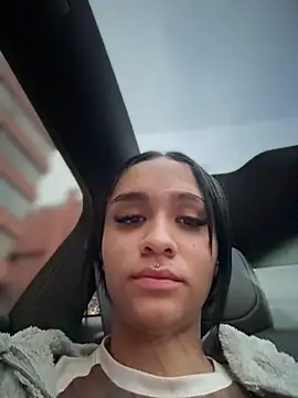 Isabella-Teen webcam