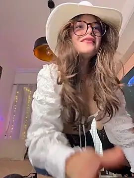 Tallulah_Kinky live sex cam