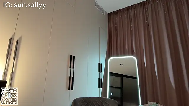 sunsally (F young) - touch pussy close