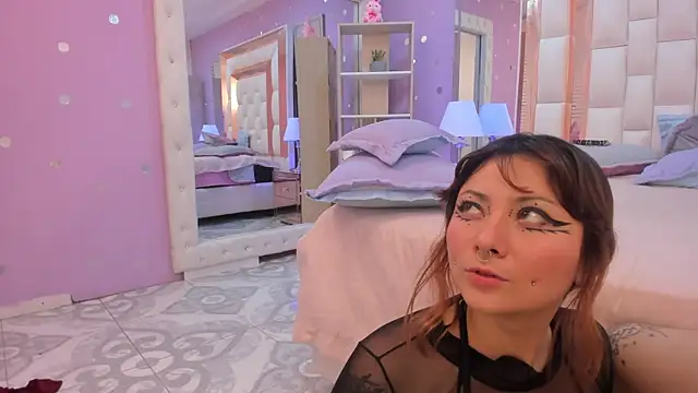 Goldentemptation_ webcam