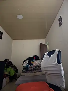 MARILYNMADELENAKOVANOVA webcam