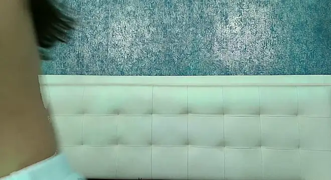 Cloeandtyfanny webcam