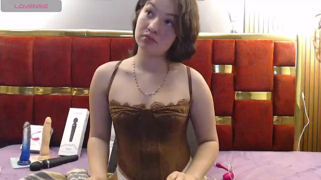 lilimini032 live sex cam