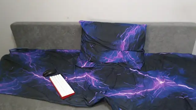 Student_Oliver webcam