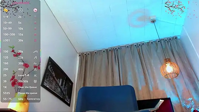 katha_Crawford webcam