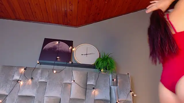 manuelarousse__ - ManuelaRousse__'s free webcam - UK Sex Cams