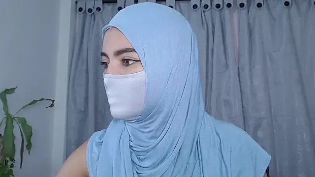 jade_nassar (F young) - masturbation + squirt