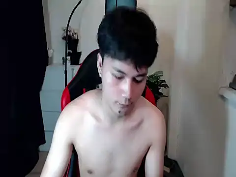 urasiantwink69 webcam