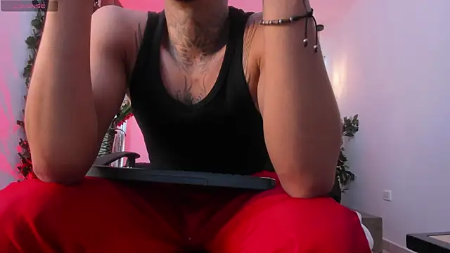 Donovan_Desmond webcam