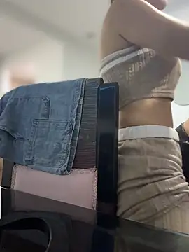 kaily_sweet16 (F teen) - Playing at home naked on the balcony