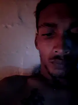 NaughtyGuy0071 webcam