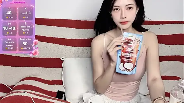 nuomio (F young) - v腿展示桃心屁屁