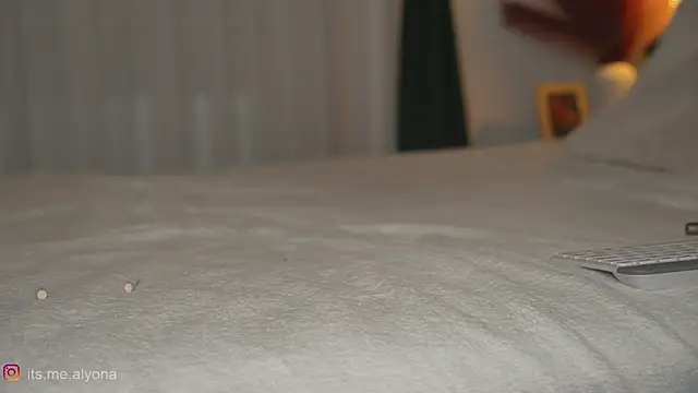 alyonaqueen_ (F young) - Get me fully naked and wet