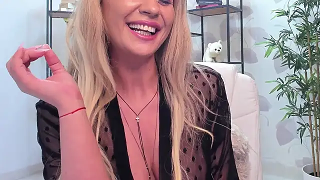 Smileyelyourgf webcam