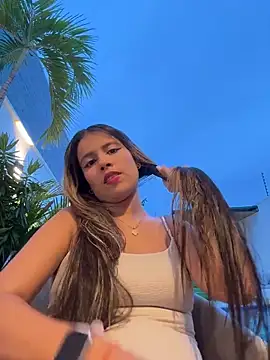 EMILIIA_RICHTER__ webcam