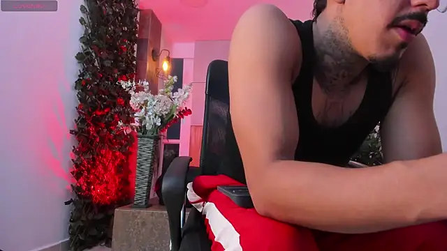 Donovan_Desmond webcam