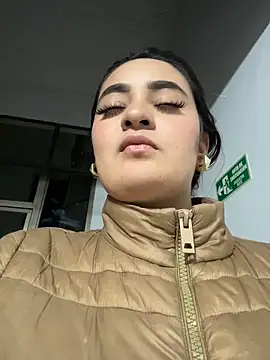 Antonella_Julieta webcam