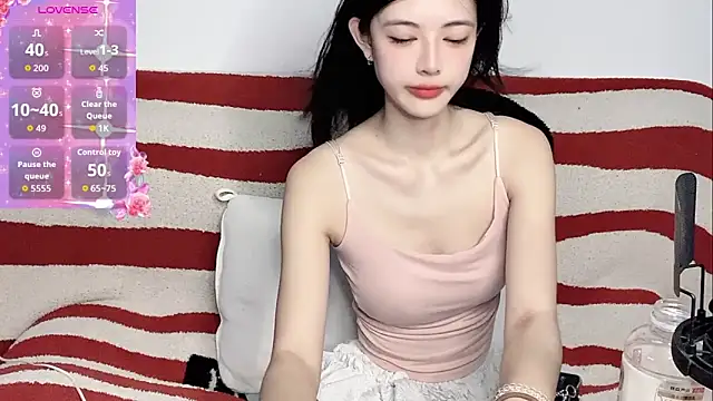 nuomio (F young) - v腿展示桃心屁屁