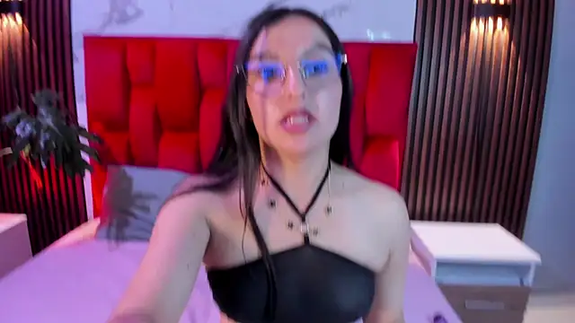 sophie-beltran - Sophie-Beltran's free webcam - UK Sex Cams