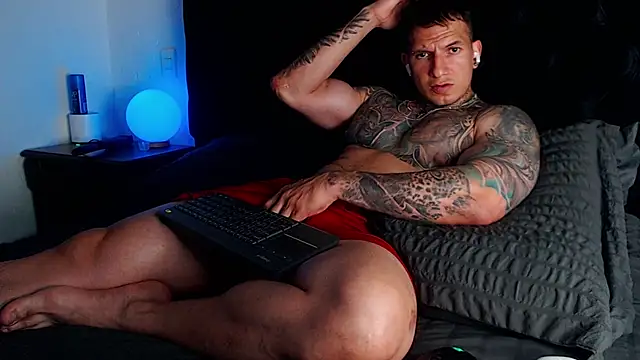 Shane_Clay webcam