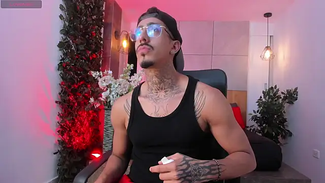 Donovan_Desmond webcam