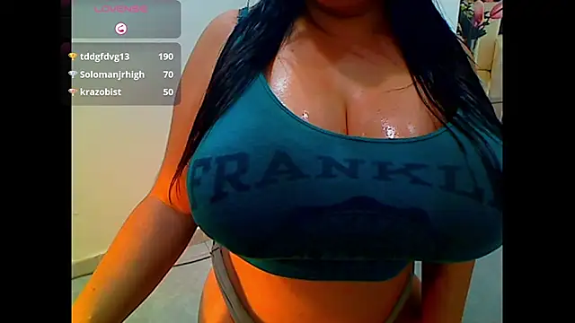 Bigcocksexyluisa webcam