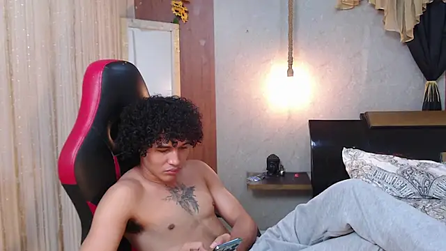 fire_drako_ (M twink) - show cum  😈🥵🥵