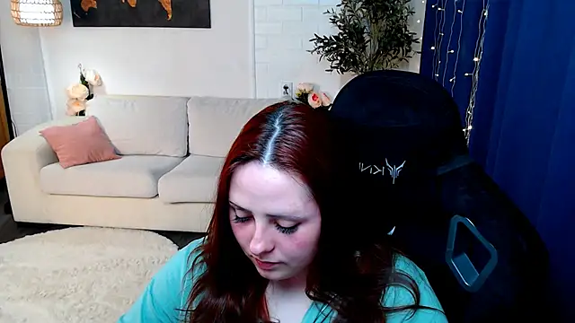 Hennessy_bunny webcam