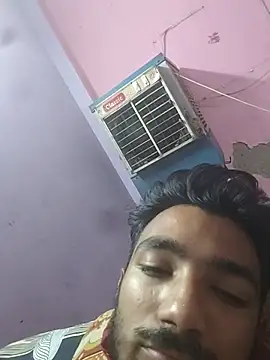 ItsPlayboy031 webcam