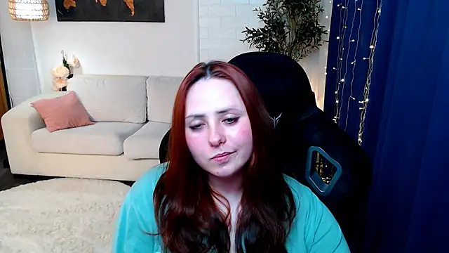 Hennessy_bunny webcam