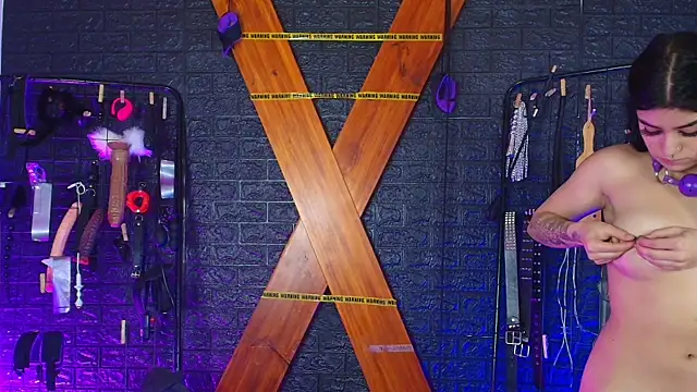 Mistress_lexi_bdsm webcam