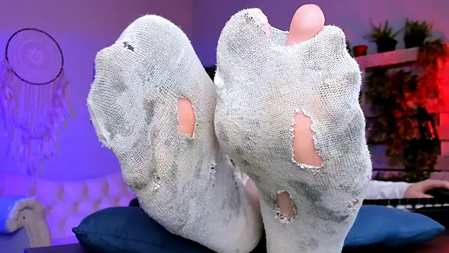 footfetish_baby - Footfetish_baby's free webcam - UK Sex Cams