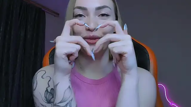 larakrein_lk - LaraKrein_lk's free webcam - UK Sex Cams