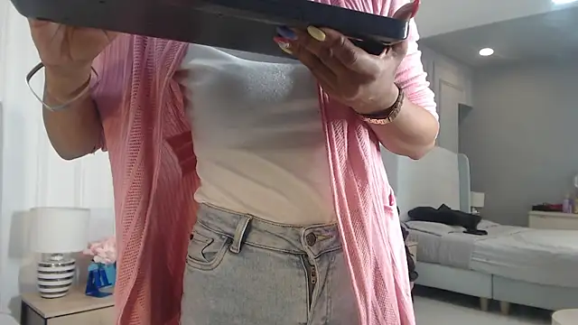 ChantalGarner webcam