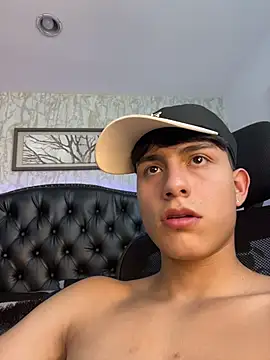 Lander_Cruz's live cam