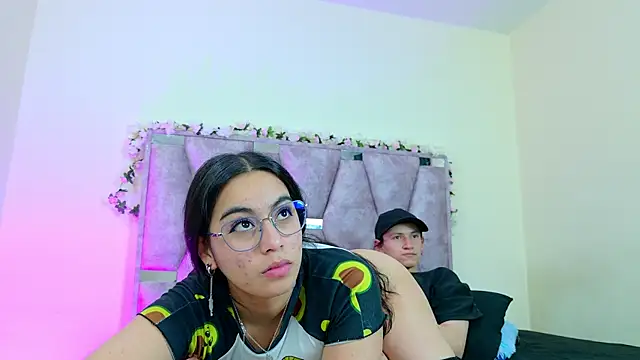 iris_and_damian webcam