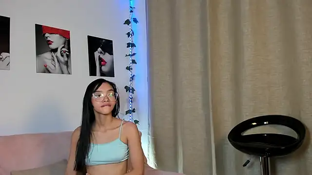 Rebeca_Marchetti webcam