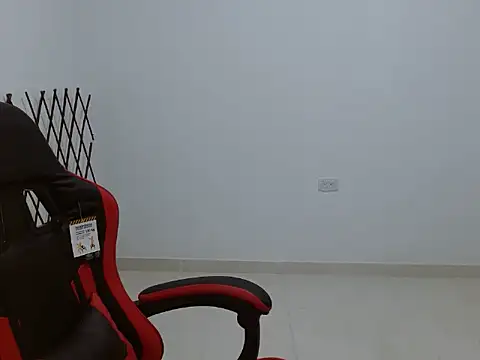 valery-chiquis18 webcam