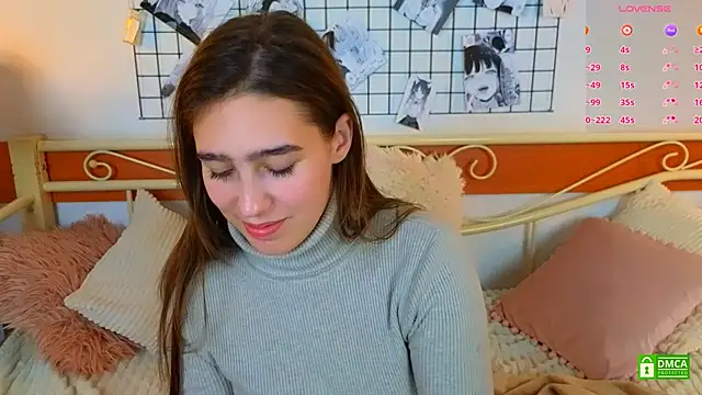 _eliizabeth_ (F teen) - Strip to lingerie and glitter